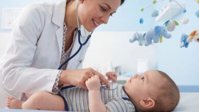 وداعاً لغثيان الحمل الصباحي! دليلك الشامل للحوامل في السعودية والإمارات لتخفيفه طبيعياً وفعالاً