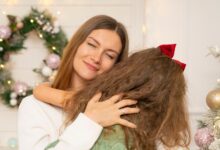 نصائح غذائية هامة للحوامل في الإمارات والسعودية: ما يجب وما لا يجب تناوله